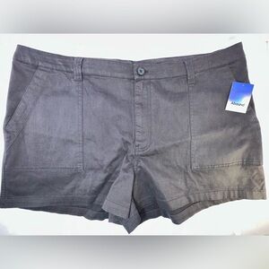 NWT ABOUND‎ women’s shorts - size 16